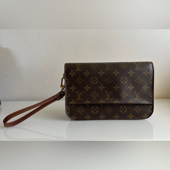 Louis Vuitton Orsay Clutch Wristlet - Picture 5 of 8